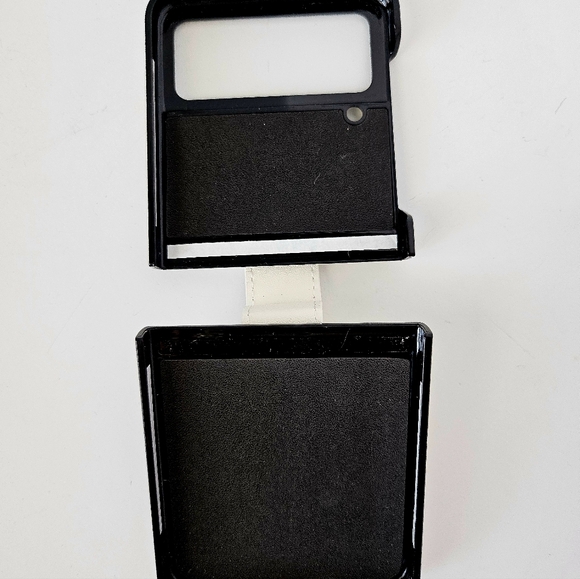 New never used Samsung Galaxy Z flip 4 phone case white & gold - Picture 2 of 5